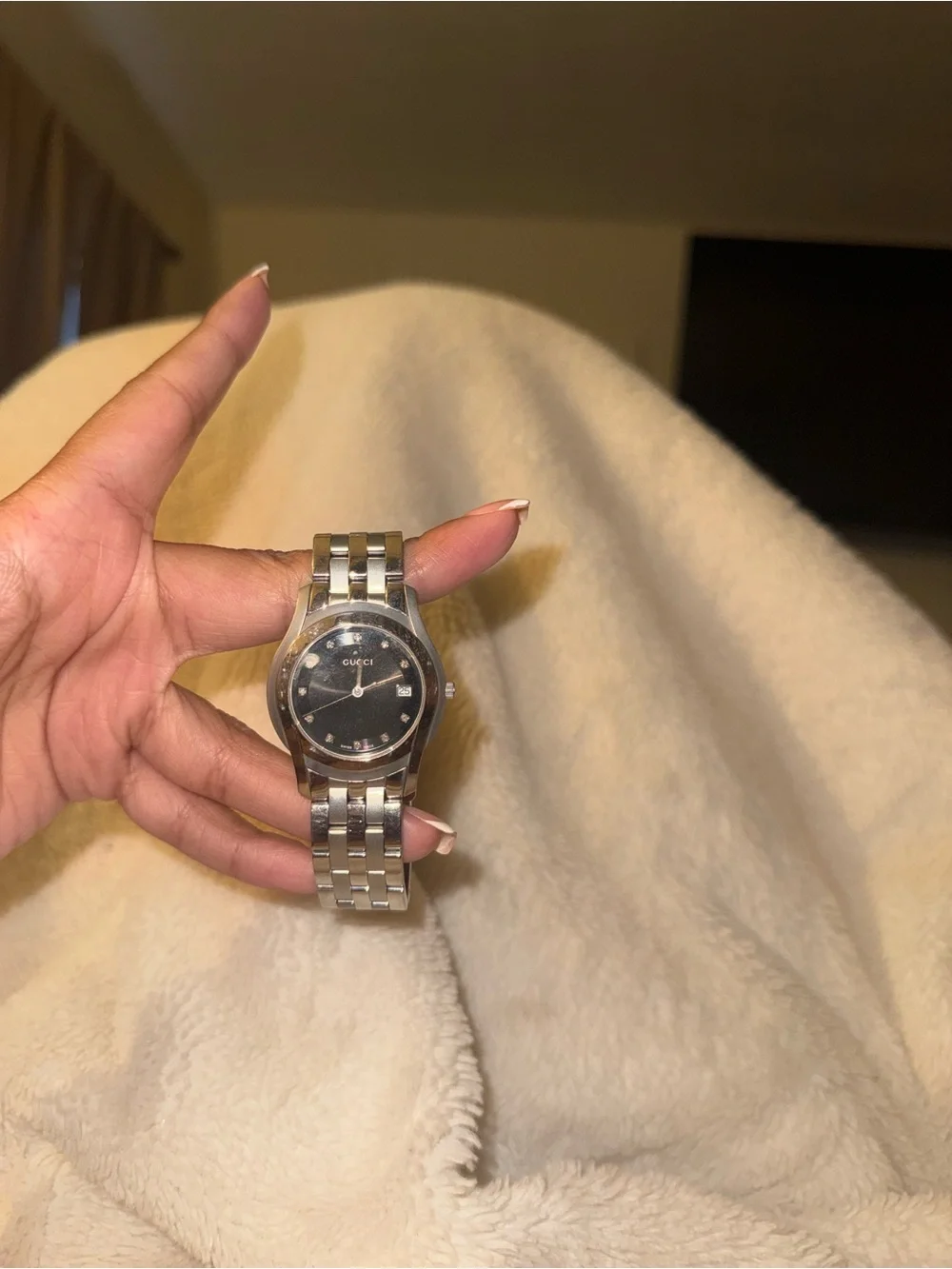 Gucci Men's Black Dial Silver-Tone Bracelet Watch